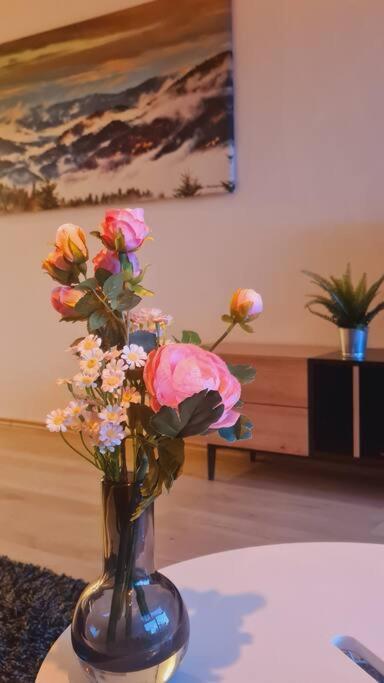 Pool, Sauna & Schwarzwald-Idylle Apartment Unterkirnach Екстериор снимка